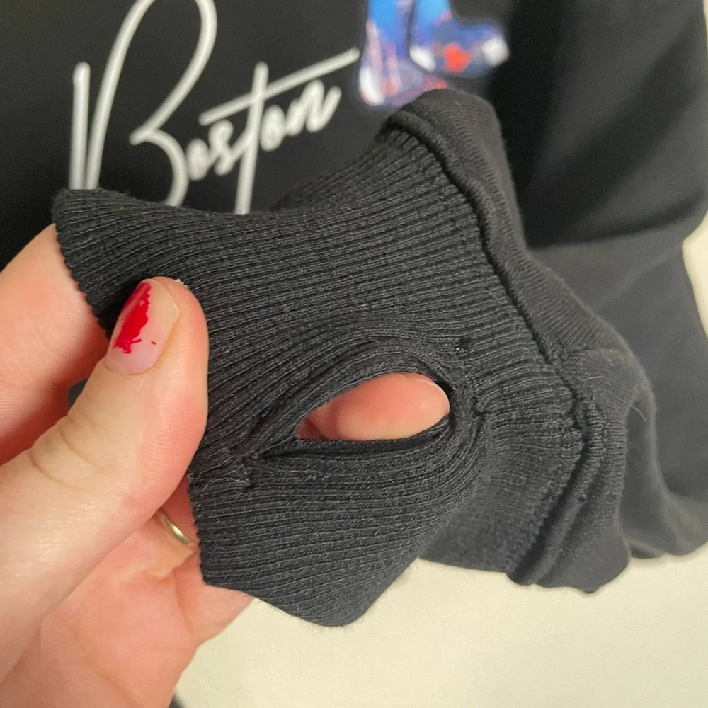 Pro Standard Boston Red Sox Crop Top Sweater - Picture 5 of 8